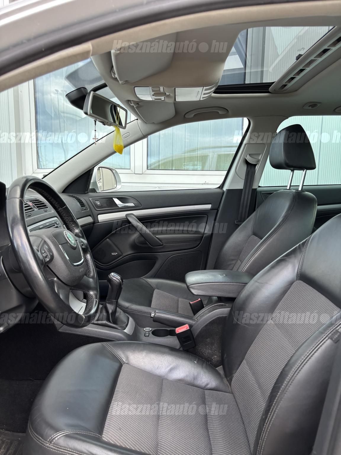 SKODA OCTAVIA 2011/11 - 1