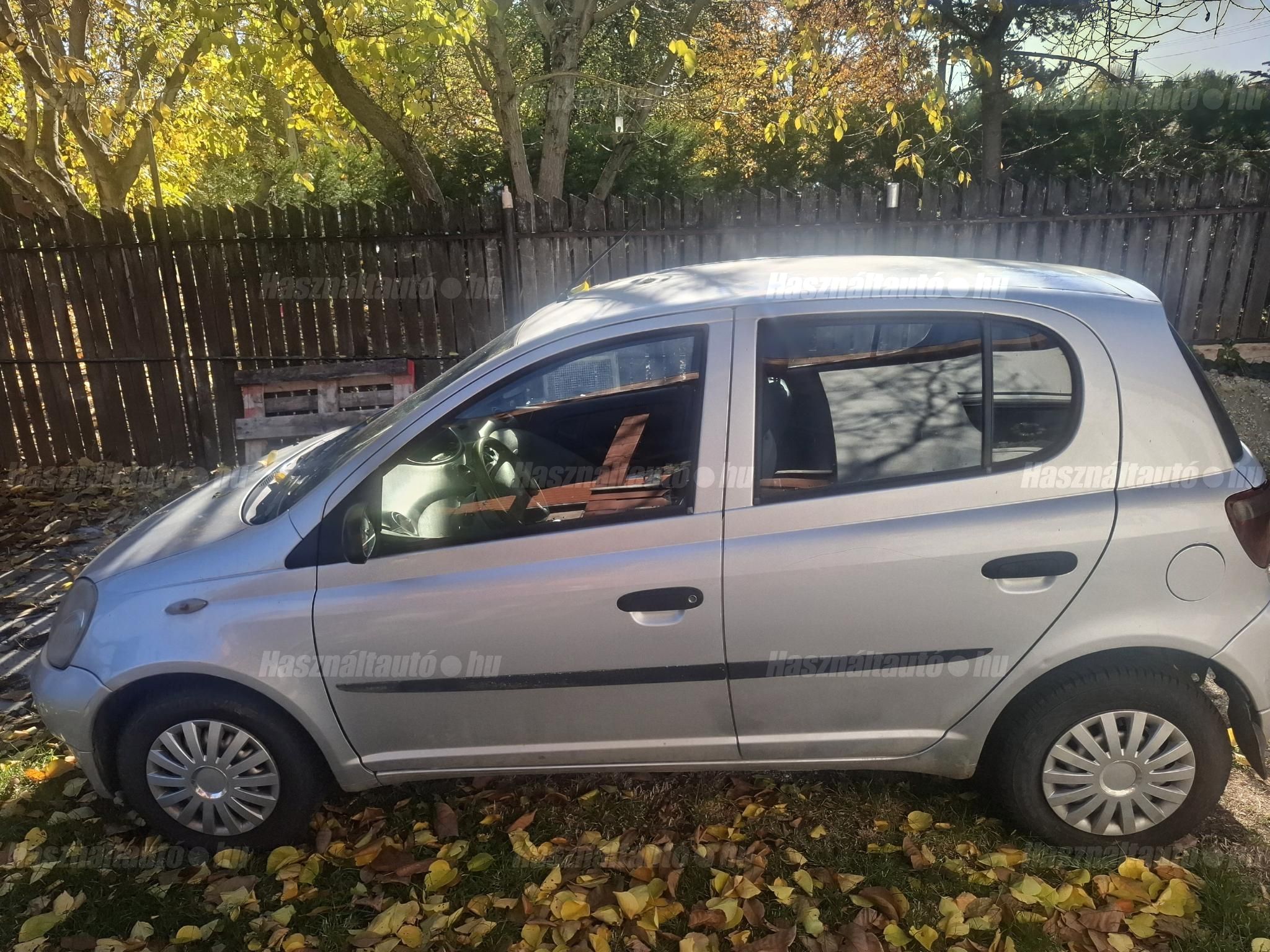 TOYOTA YARIS 1999/6 - 1