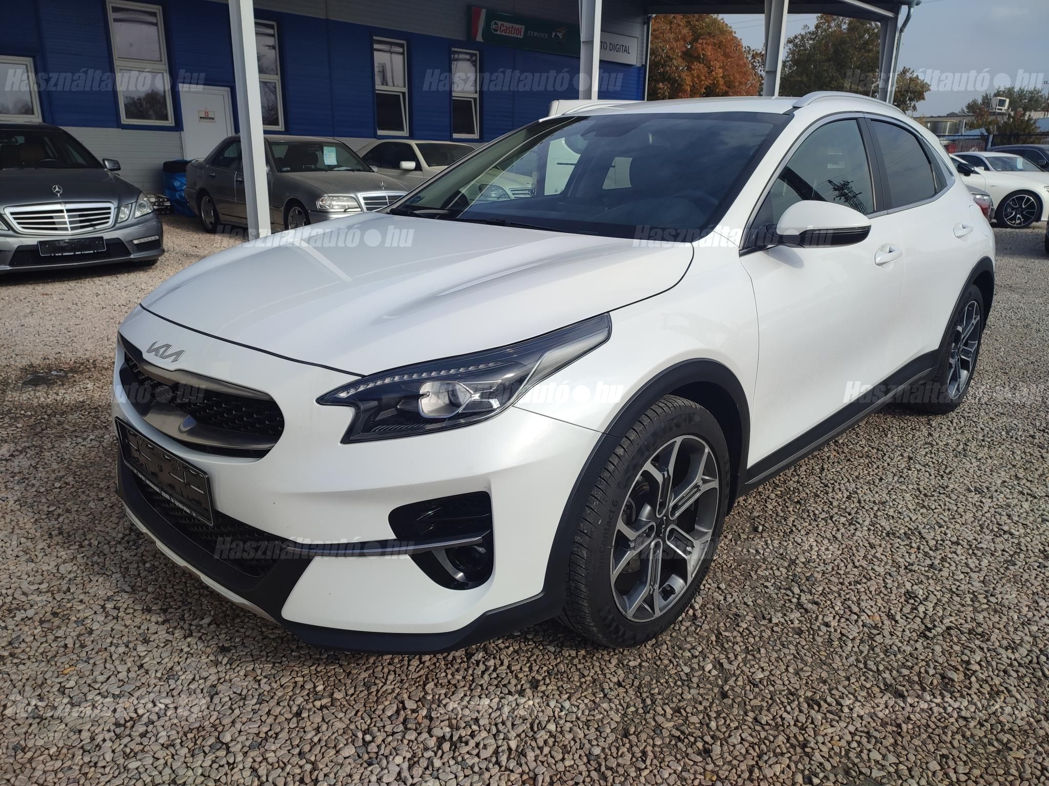 KIA XCEED 2022/7 - 1
