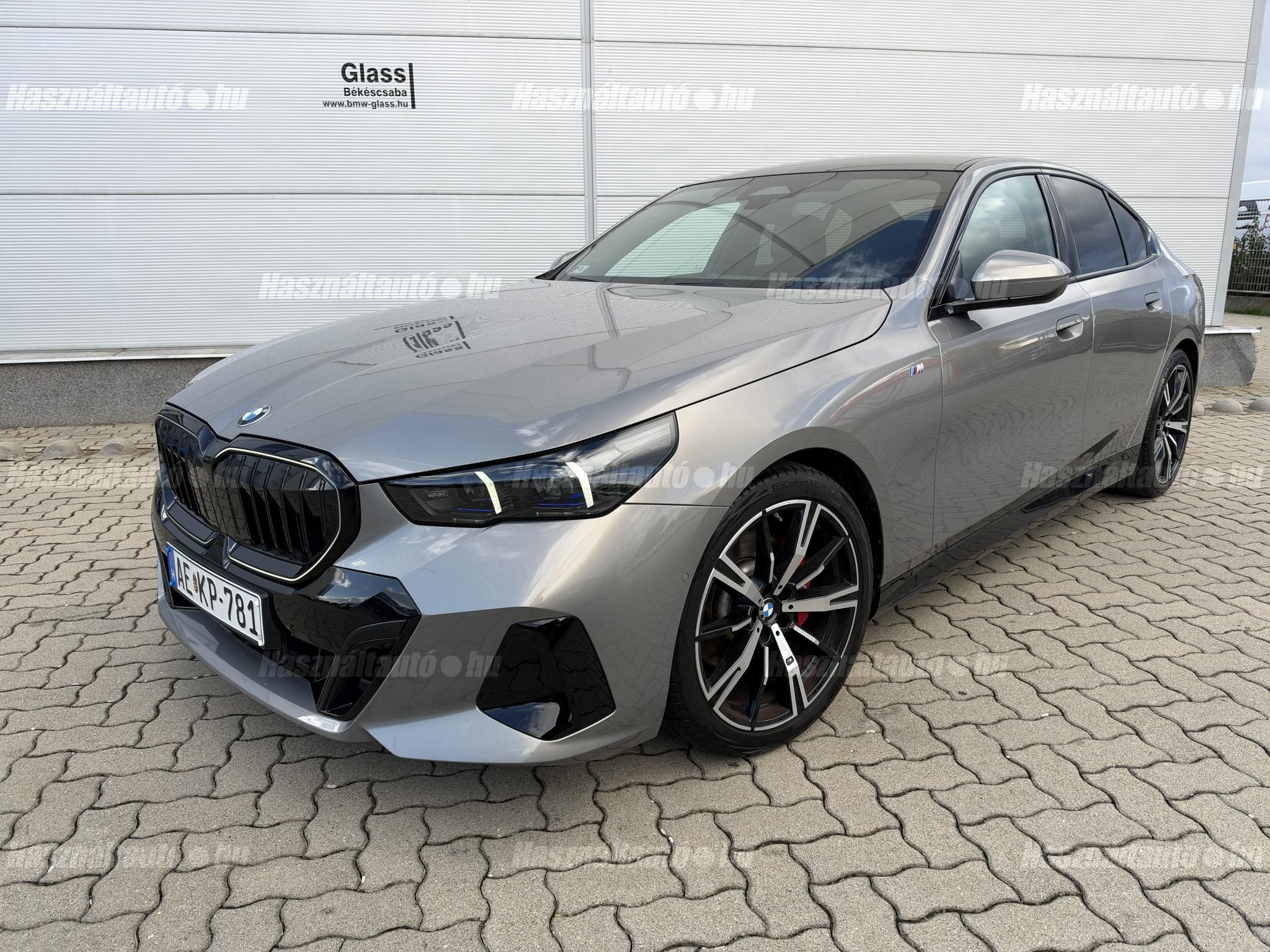 BMW 520 2024/4 - 1