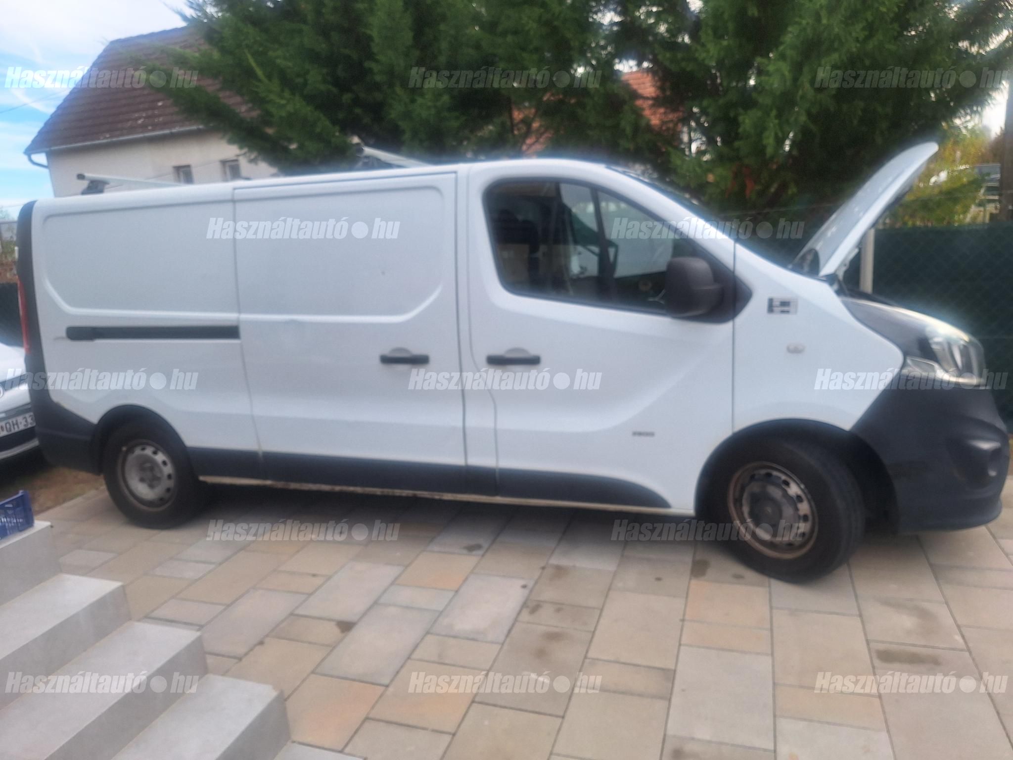 OPEL VIVARO 2016/11 - 1