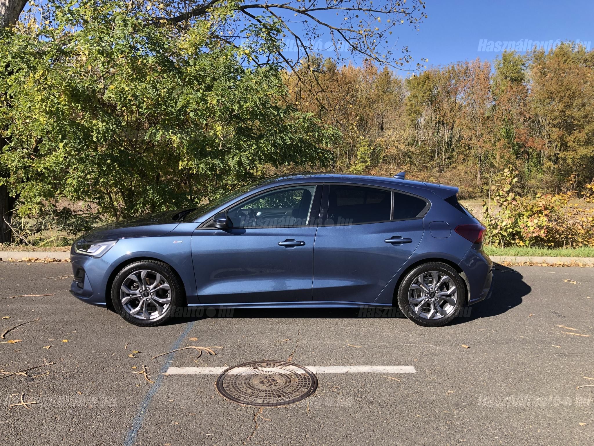 FORD FOCUS 2022/11 - 1