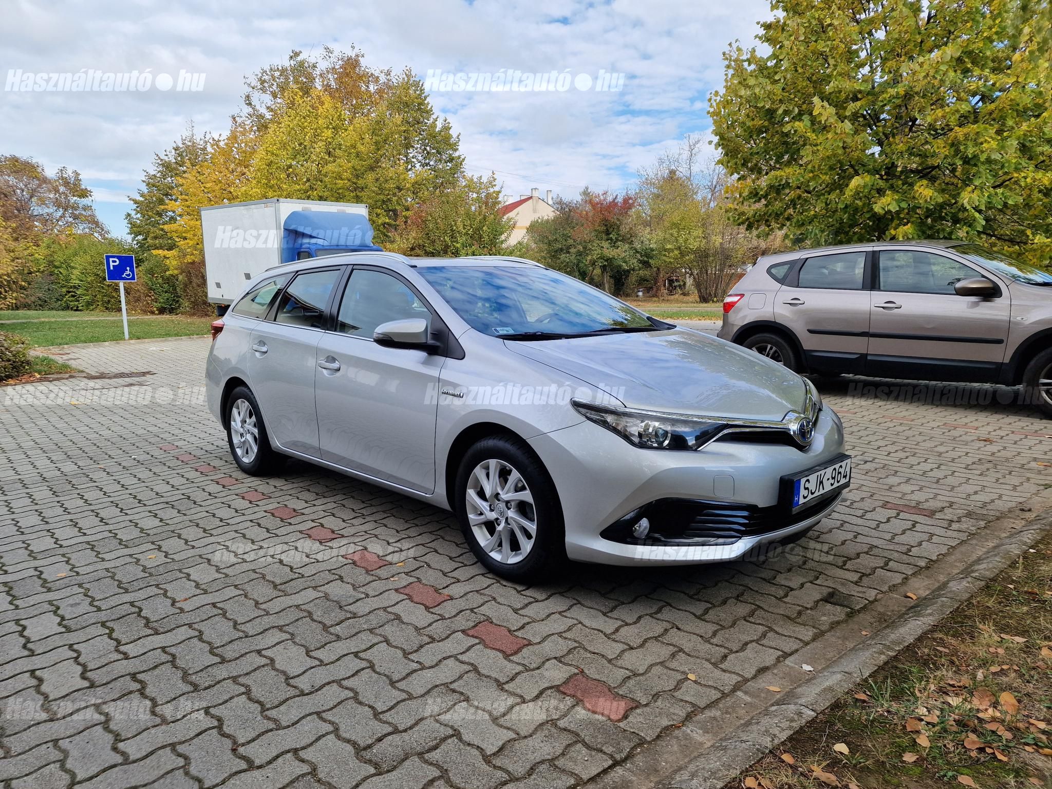 TOYOTA AURIS 2018 - 1