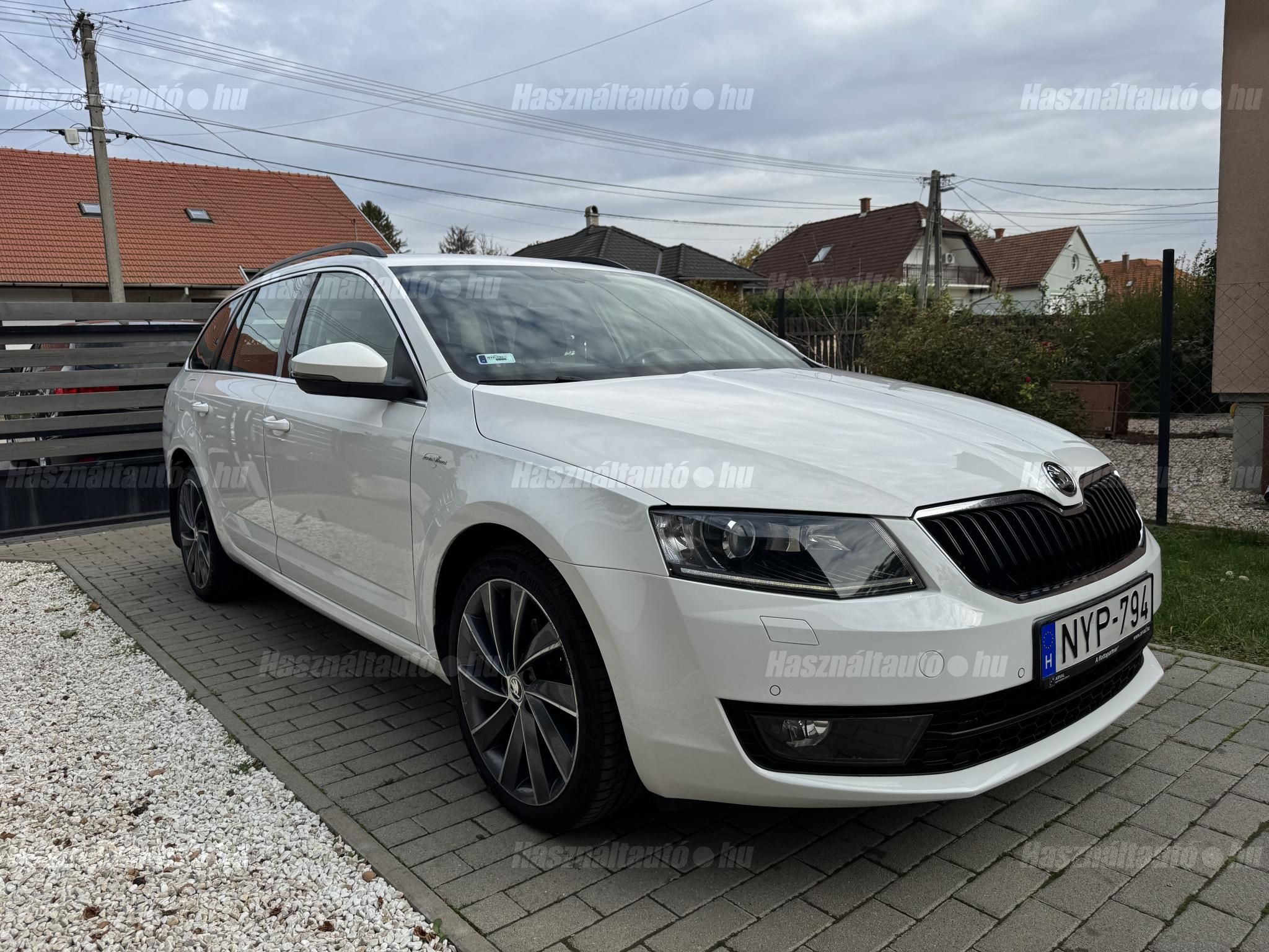 SKODA OCTAVIA 2016/12 - 1