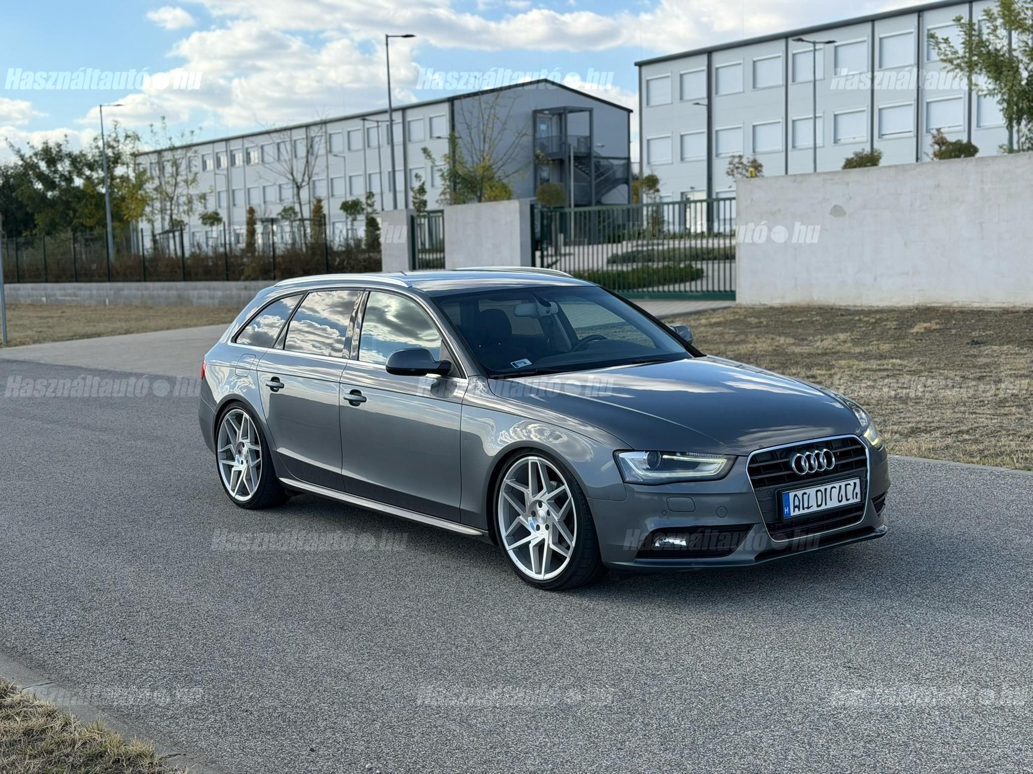 AUDI A4 2012/10 - 1