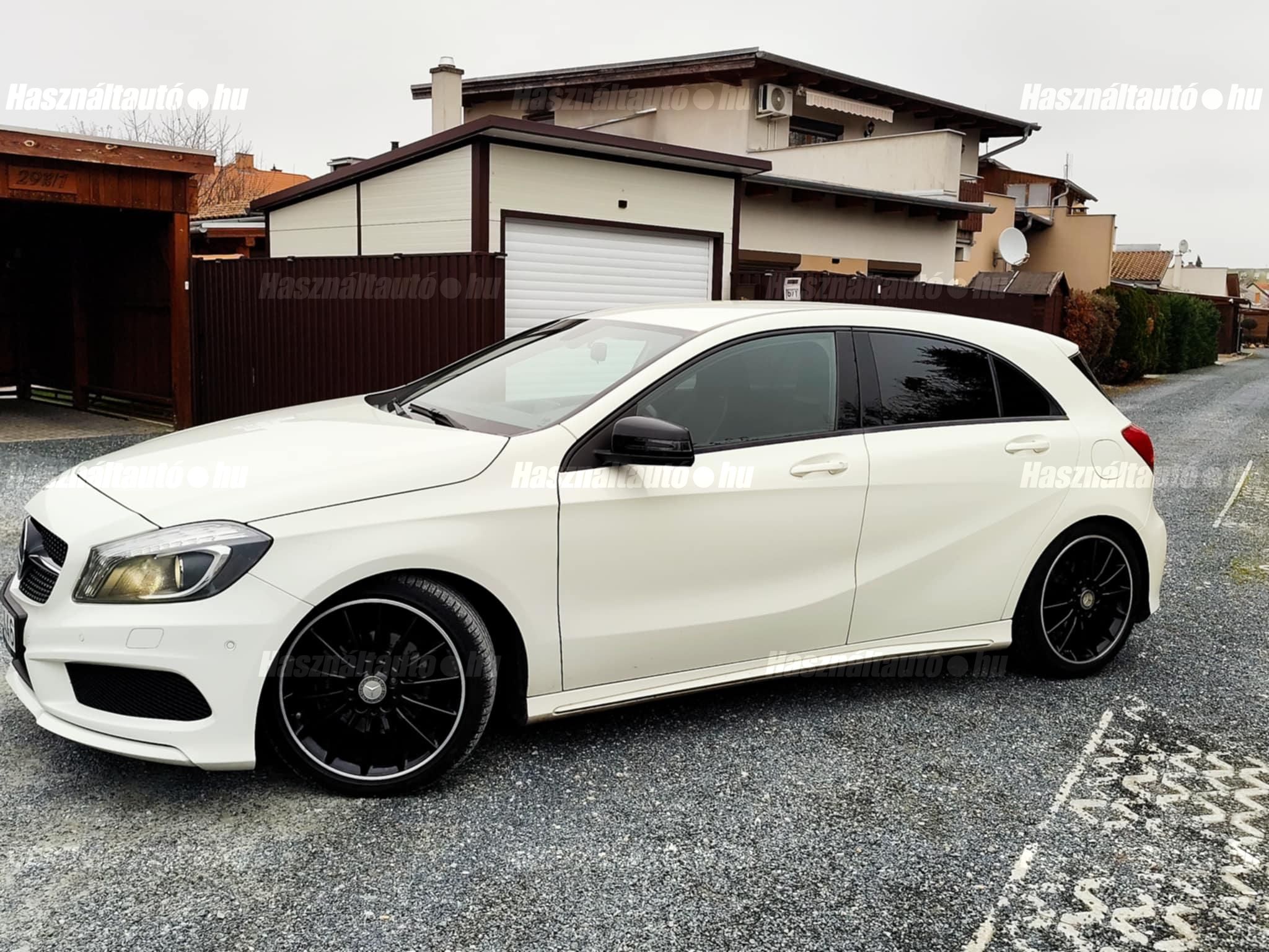 MERCEDES-BENZ A 200 2015/8 - 1