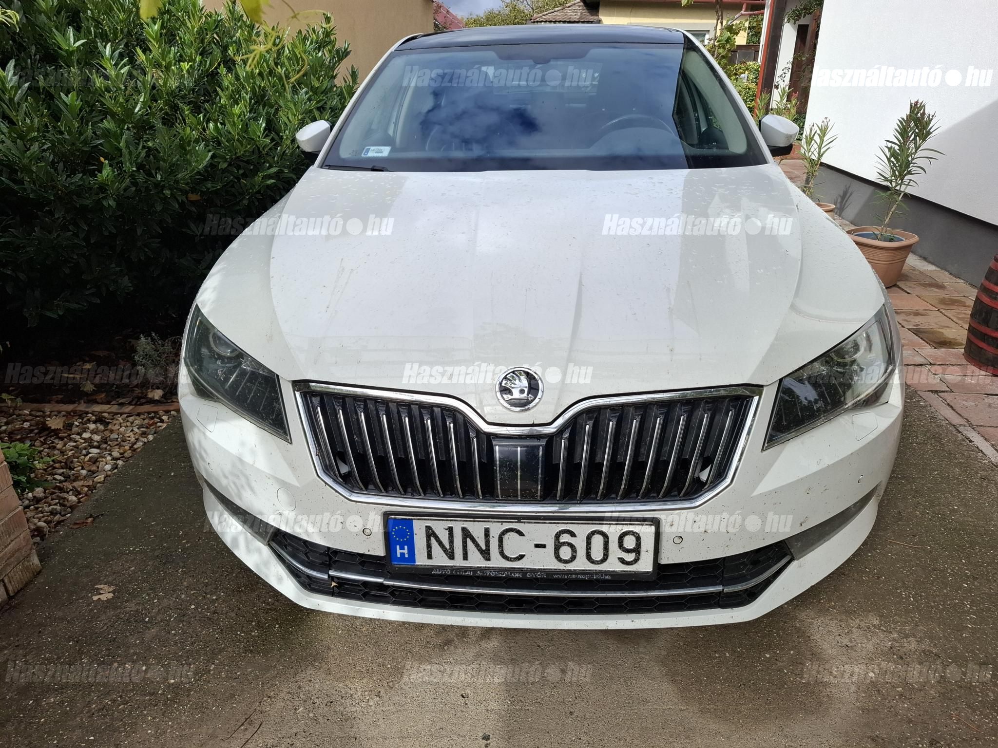SKODA SUPERB 2016 - 1