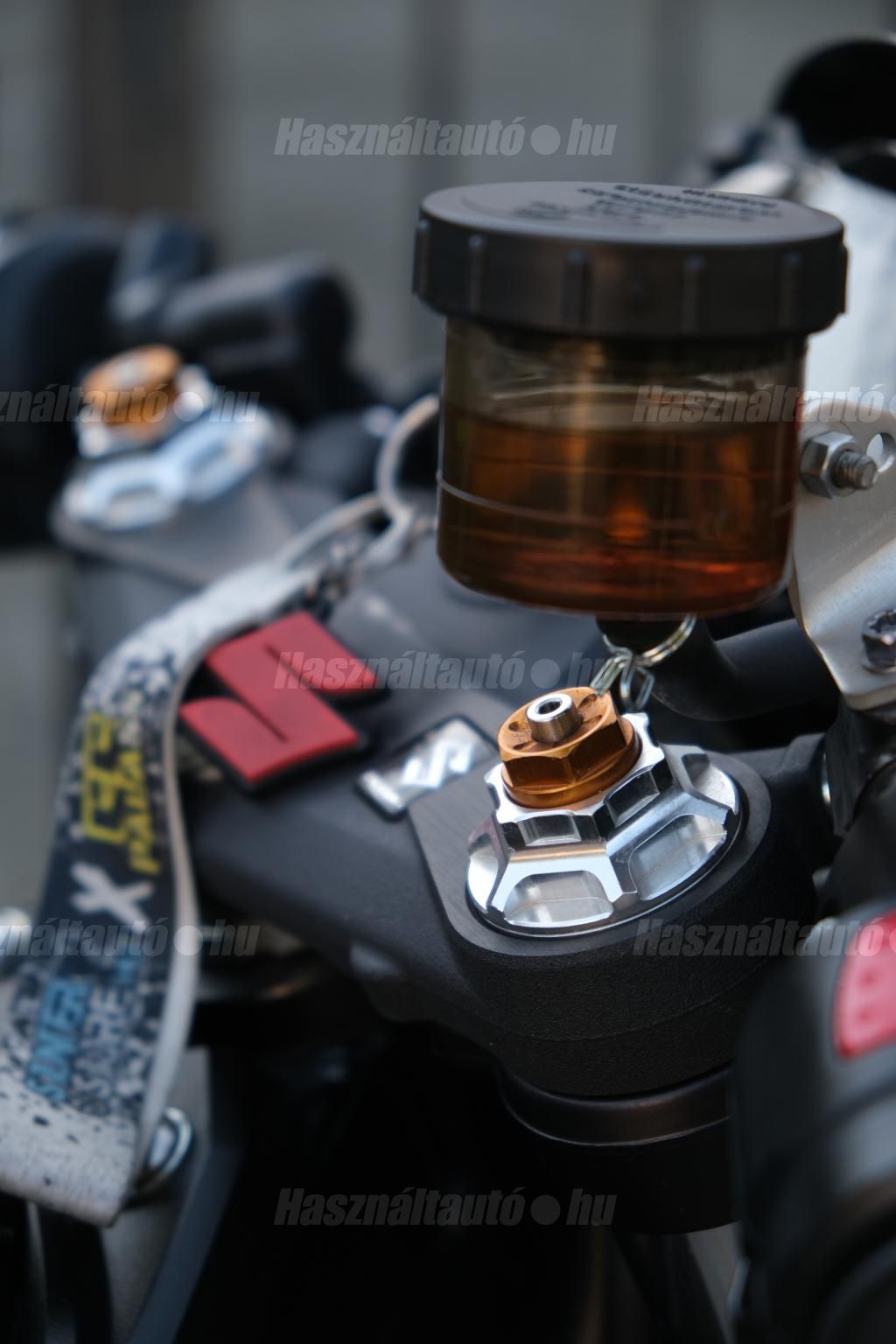 SUZUKI SV 2020/8 - 1