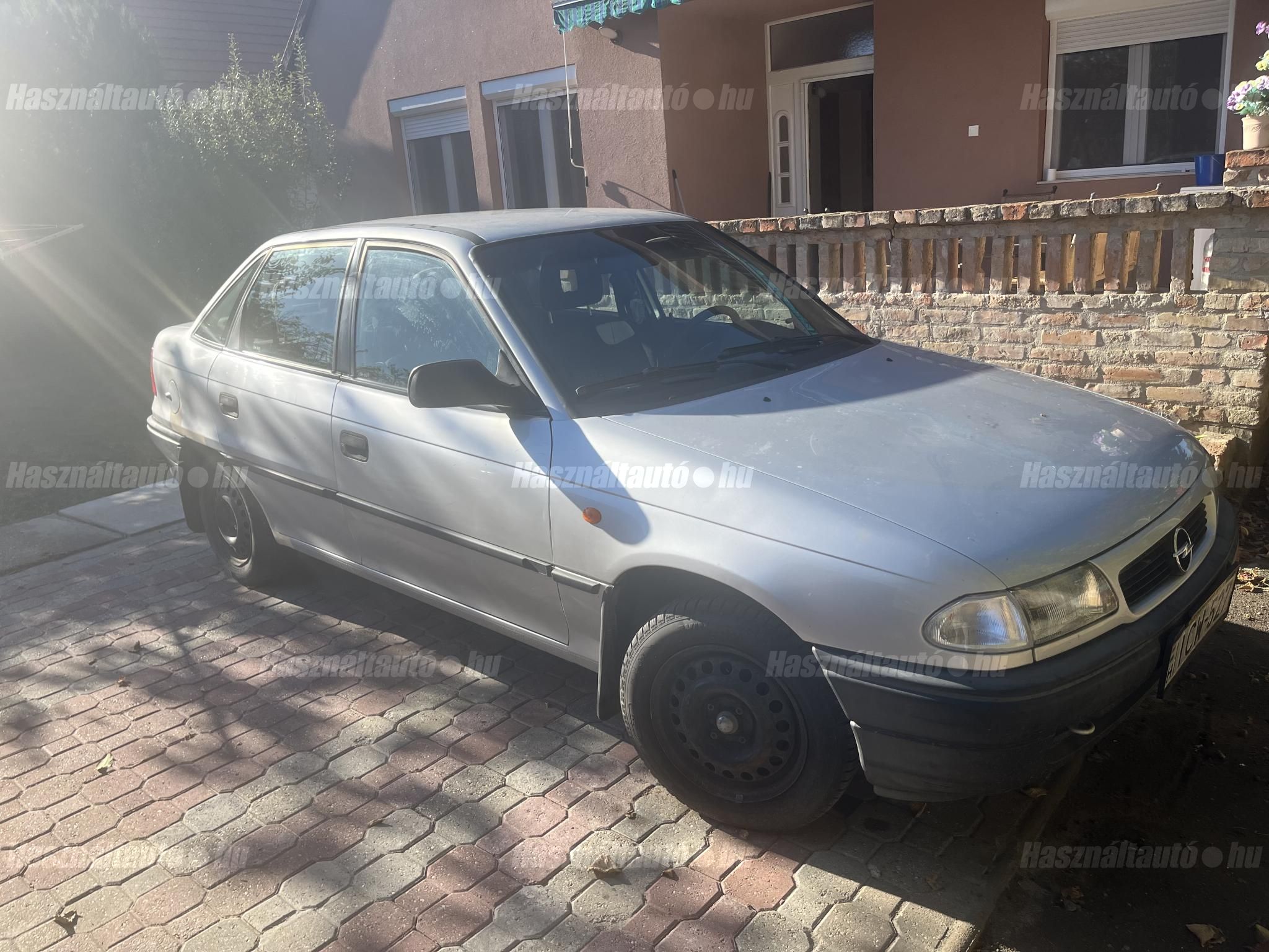 OPEL ASTRA F 2002/7 - 1