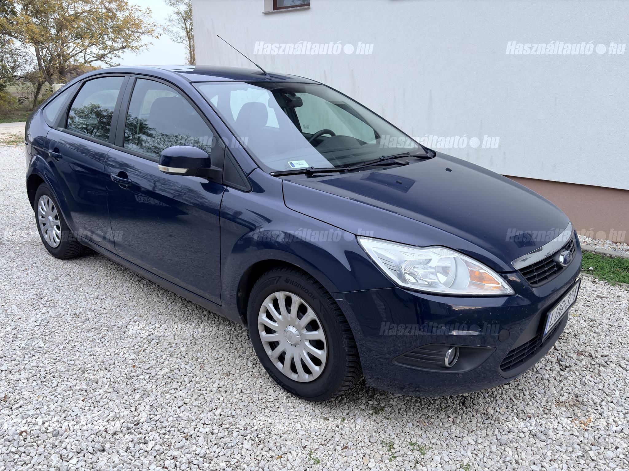 FORD FOCUS 2010/10 - 1