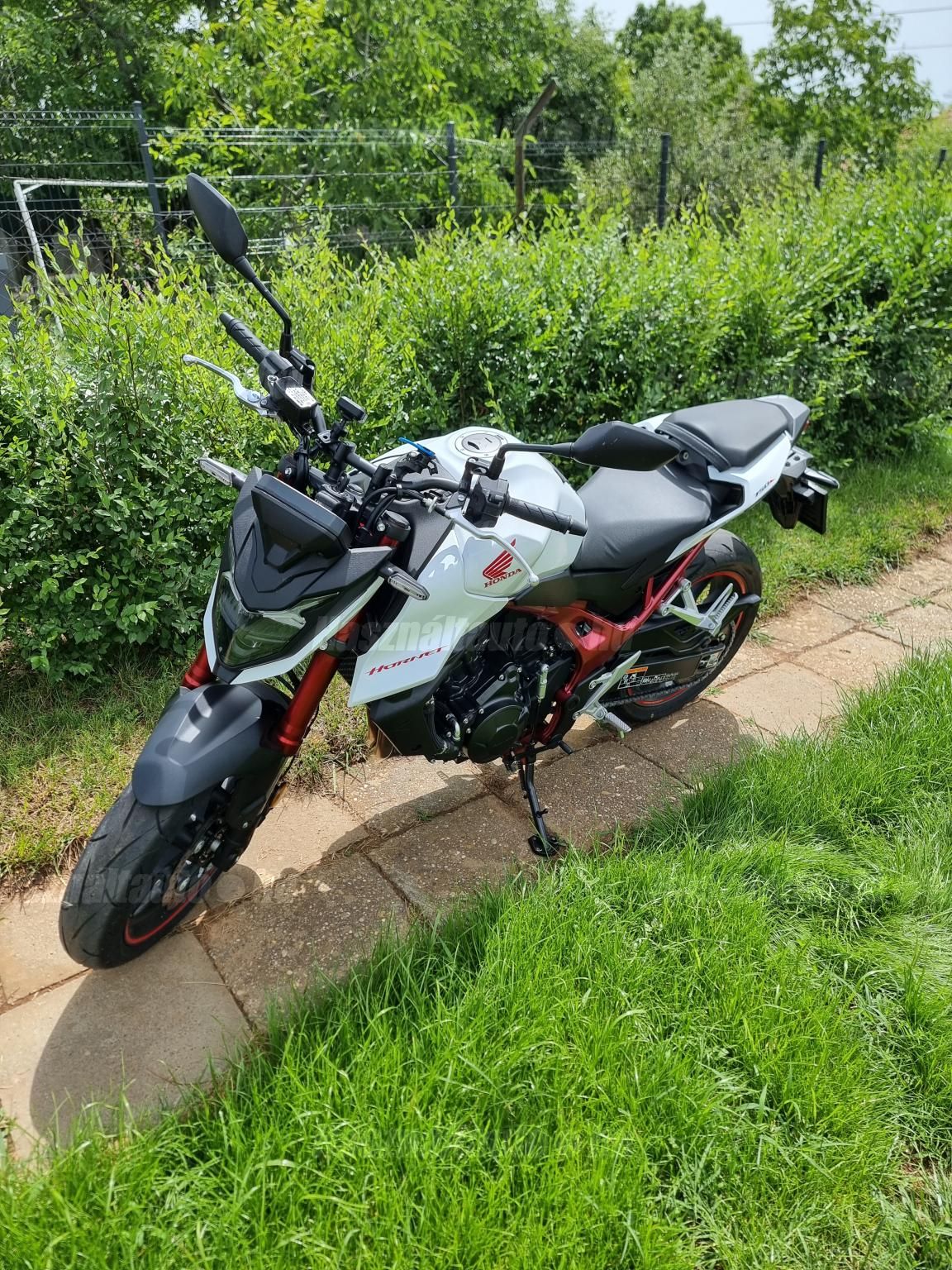 HONDA CB 750 HORNET 2024/6 - 1