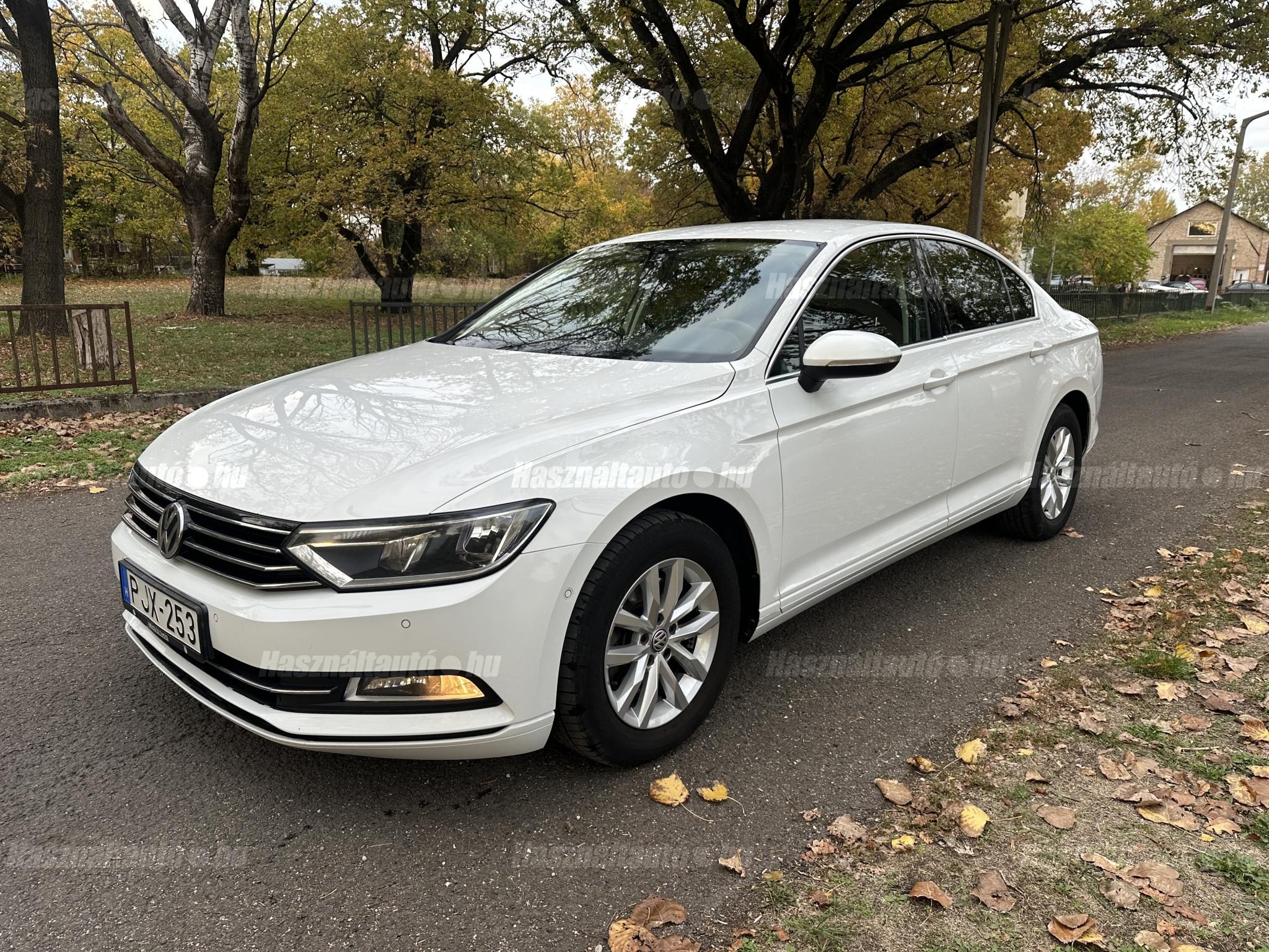 VOLKSWAGEN PASSAT 2017/9 - 1