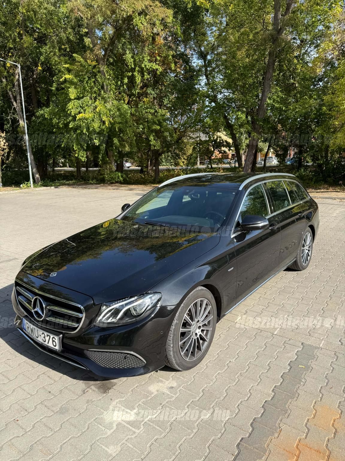 MERCEDES-BENZ E 220 2019/3 - 1