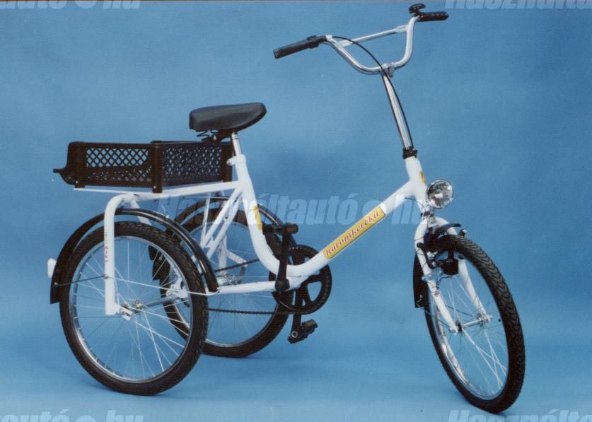 BICYCLE 2011/8 - 1