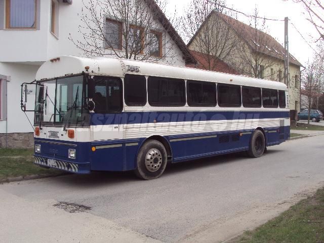 FREIGHTLINER 2001 - 1