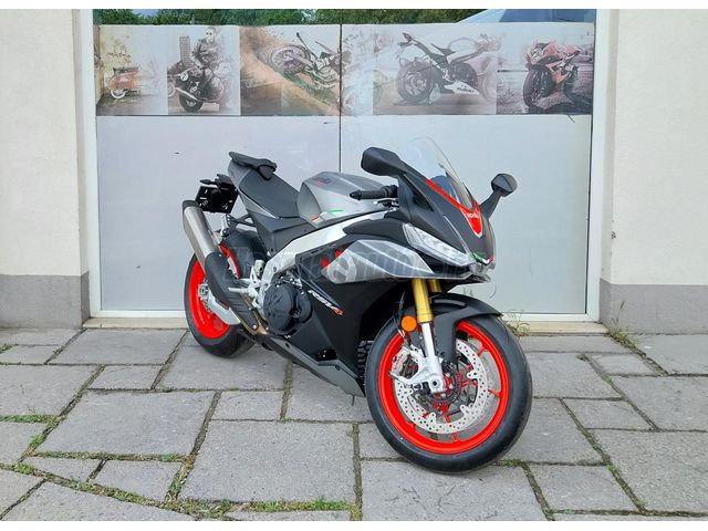 APRILIA RSV4 2024 HAMAROSAN KÉSZLETEN! AKCIÓS! Autó-motor beszámítás