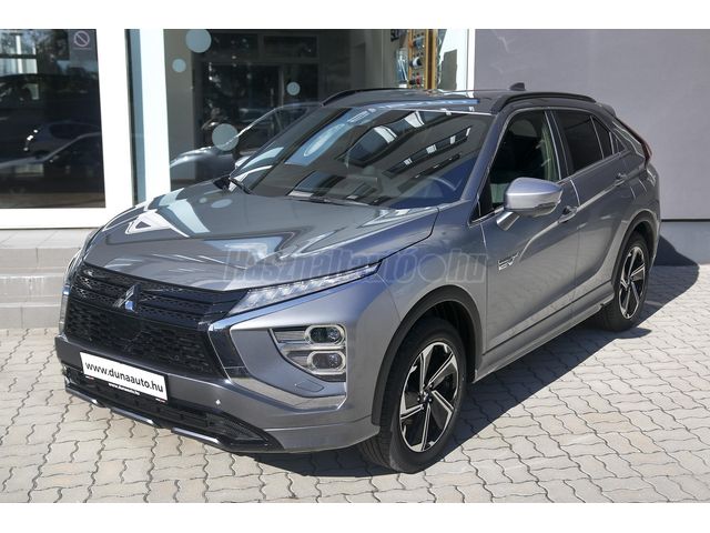 MITSUBISHI ECLIPSE CROSS 2.4 PHEV Intense Safety Navi 4WD CVT