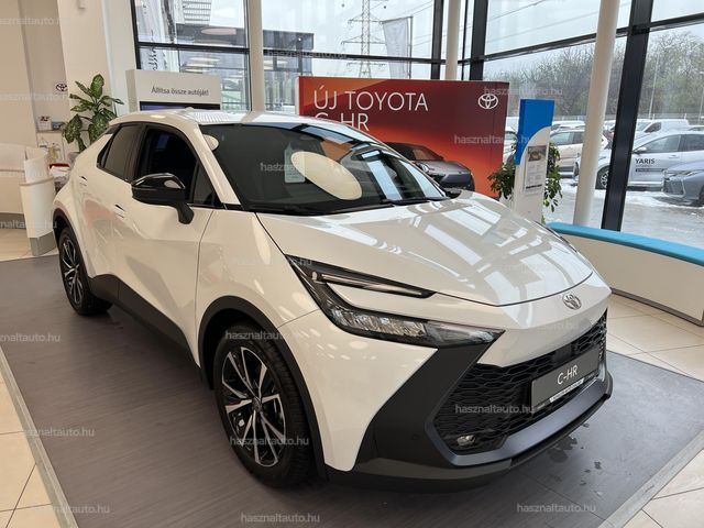 TOYOTA C-HR 1.8 Hybrid Style e-CVT KÉSZLETEN! 6.9% THM