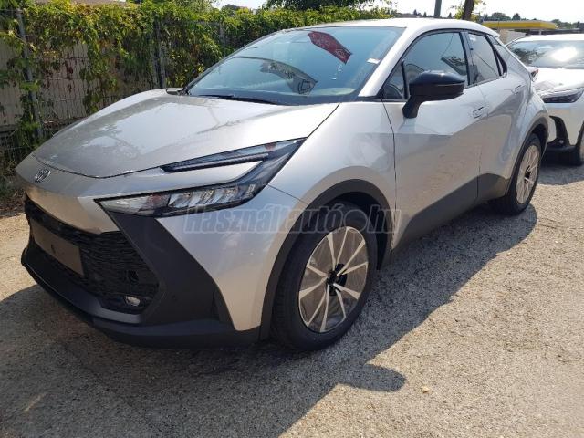 TOYOTA C-HR 1.8 Hybrid Style e-CVT LEGÚJABB CHR RAKTÁRRÓL EZÜST