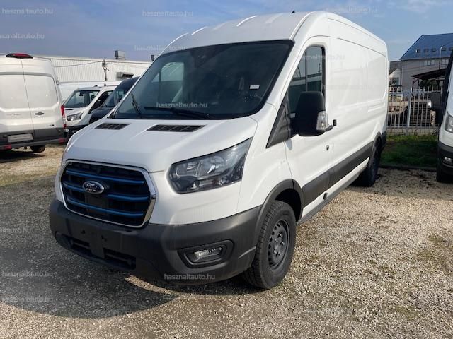 FORD TRANSIT BEV 350 LWB Trend RWD (Automata)