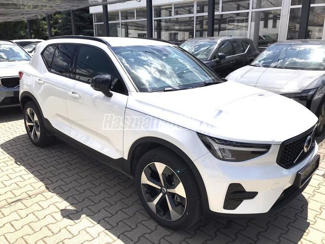 VOLVO XC40 2.0 [B4] MHEV Plus Dark DCT