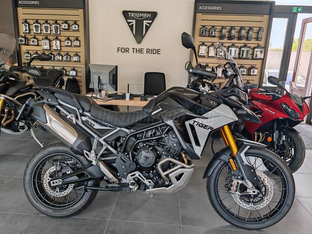 TRIUMPH TIGER 900 Rally Pro AZONNAL