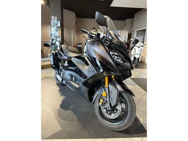 YAMAHA TMAX 560 2024-es tesztmotorunk