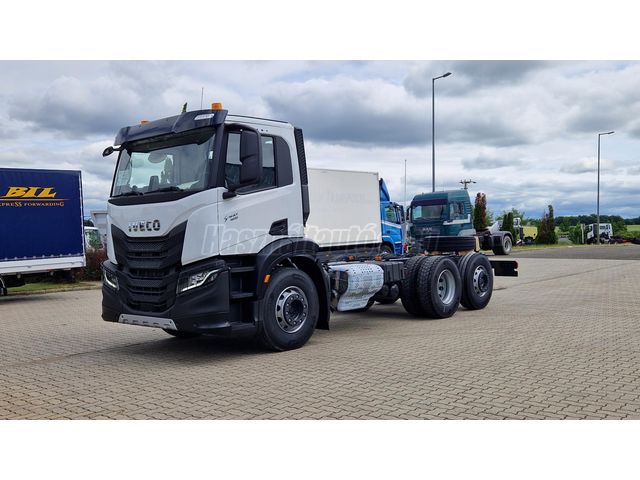 IVECO S-WAY AD260S40Y/PS