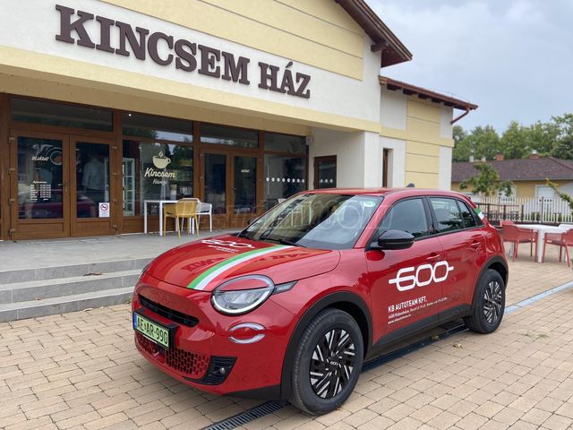 FIAT 600 600e Red készletről/ 5 év- 200.000 km gyári garancia