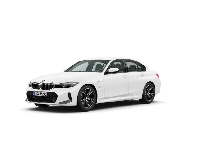 BMW 330e xDrive (Automata)