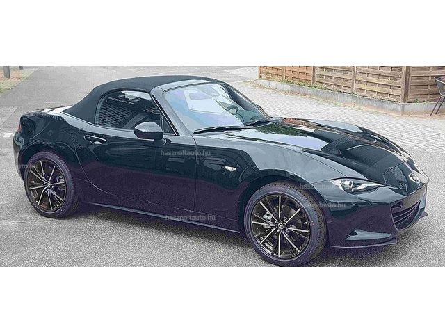 MAZDA MX-5 1.5i Skyactiv Exclusive-Line Jet Black