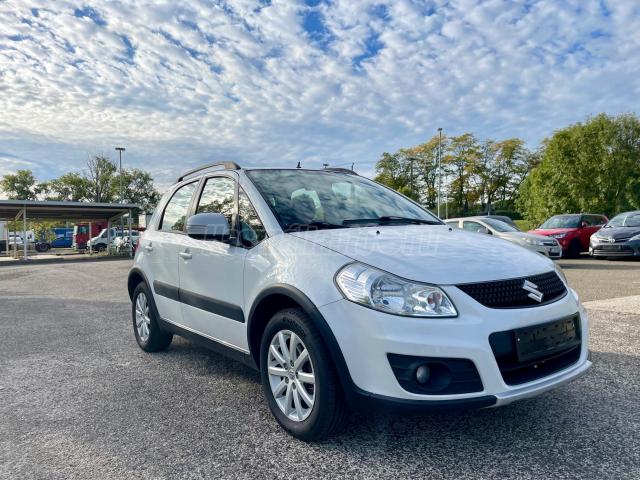 SUZUKI SX4 1.6 GLX CD AC KITŰNŐ ÁLLAPOT/ DIGIT KLÍMA/ KULCS NÉLKÜLI NYITÁS-INDÍTÁS/ VONÓHOROG