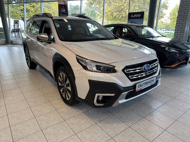 SUBARU OUTBACK 2.5 Platinum CVT Készletről!