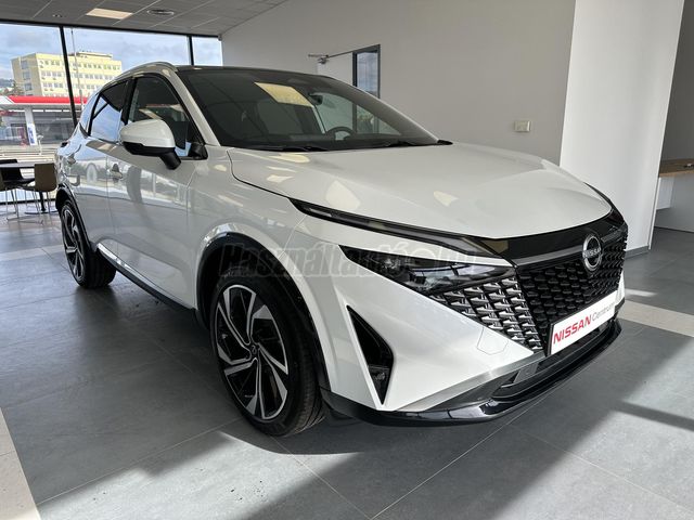 NISSAN QASHQAI 1.3 DIG-T Mild Hybrid Tekna+ X-Tronic Masszázs ülések elöl + BOSE hangrendszer + Alcantara belső tér KÉSZLETEN! BOMBA