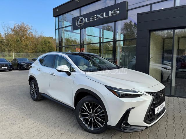 LEXUS NX 450h+ Luxury AWD CVT Panoramic