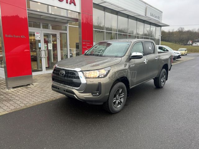 TOYOTA HI LUX Hilux 2.4 D-4D 4x4 Double Active (Automata)