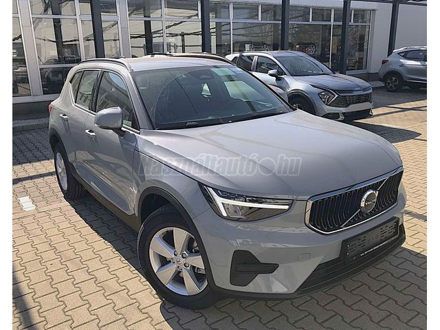 VOLVO XC40 2.0 [B3] MHEV Essential DCT MÁJUSI ÉRKEZÉS