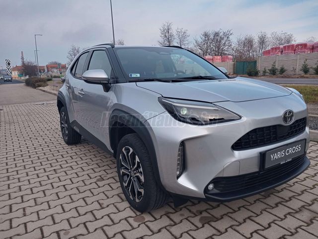 TOYOTA YARIS CROSS 1.5 Hybrid Style CVT Készletről azonnal