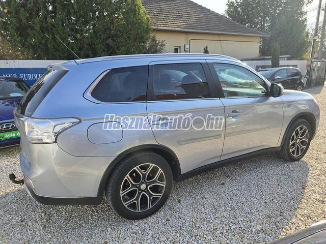 Elad Haszn Lt Mitsubishi Outlander Phev Instyle Navi Wd Cvt Os Akku X Line