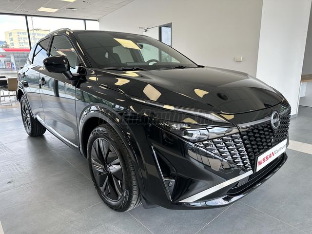NISSAN QASHQAI 1.3 DIG-T Mild Tekna X-Tronic + BOSE prémium hangendszer. KÉSZLETRŐL! BOMBA ÁR!