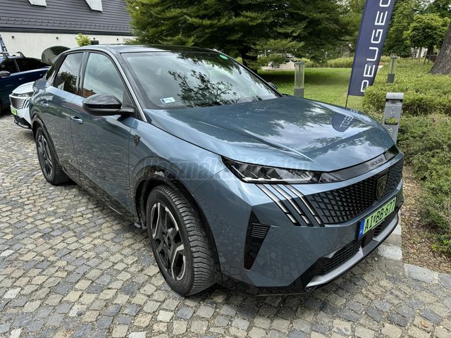 PEUGEOT 3008 e3008 98kWh Allure (Automata)