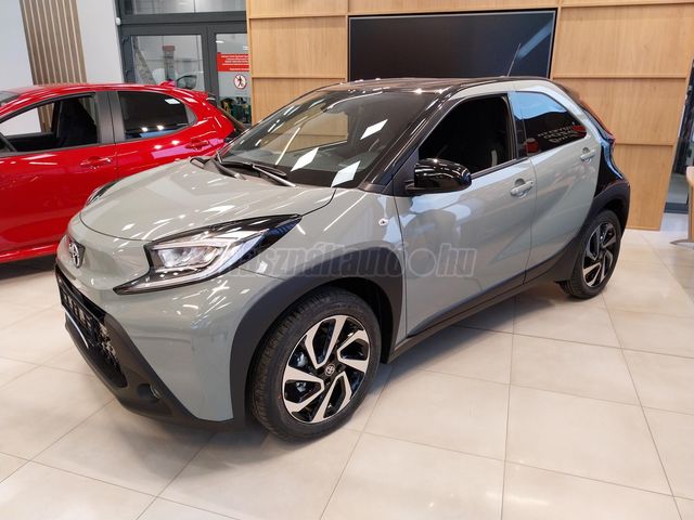 TOYOTA AYGO X 1.0 VVT-i Style Tech Vision Rendelésből!