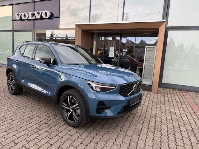 VOLVO XC40 2.0 [B3] MHEV Plus Dark DCT