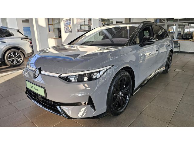 VOLKSWAGEN ID.7 Tourer 86 kWh Pro S Prime 91 kWh / 669 KM WLTP HATÓTÁV / 285 LE / MOONSTONE SZÜRKE