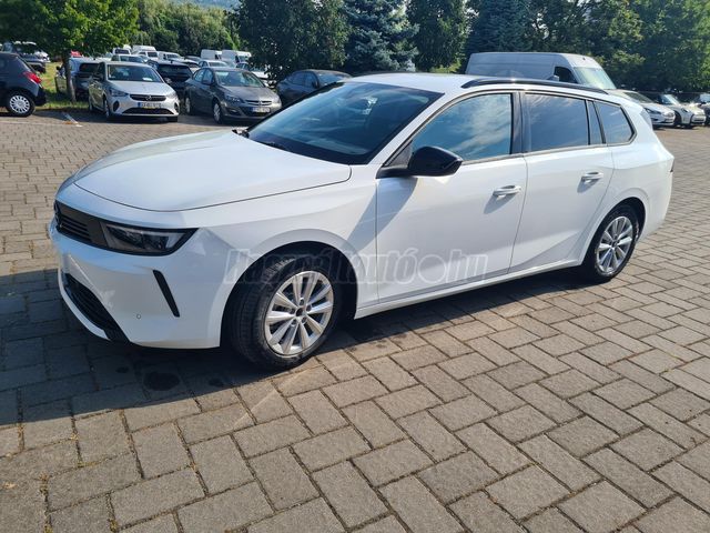 OPEL ASTRA L Sports Tourer 1.2 T Edition 130 LE készletről