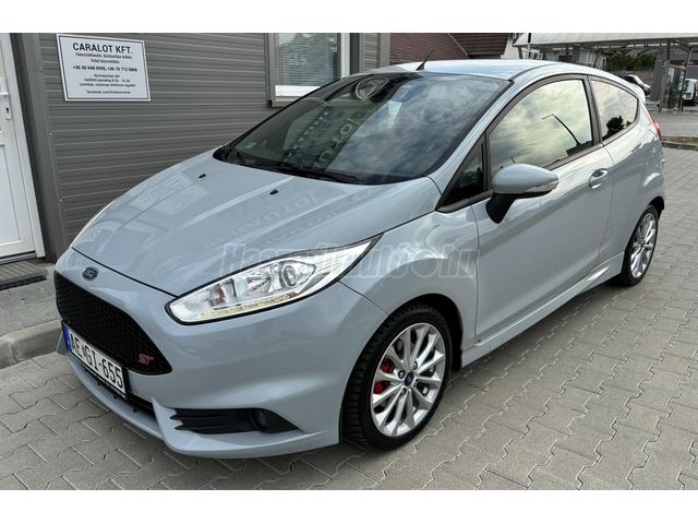 Eladó használt FORD FIESTA 1.6 GTDi ST200 2 kulcs. kamera. ülésfűtés ...