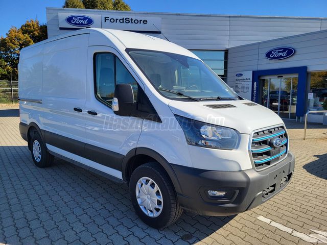 FORD TRANSIT BEV 350 MWB Trend RWD 68 kw (Automata) 183LE Teljesen elektromos! 317 km hatótáv! 3%-os kamattal finanszírozható!