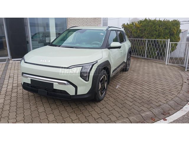 KIA EV3 58,3kWh Earth Plus +DWP CSOMAG!METÁLFEHÉR AZONNAL!3% ÜGYLETI KAMATRA!