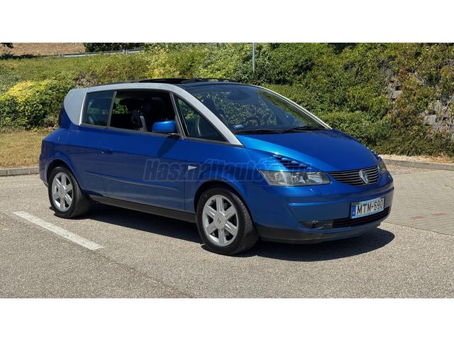 Projecteur longue portée RENAULT Avantime Van 2.2 dCi 150 CV Diesel 110 KW 2002 - 2003 G9T 712