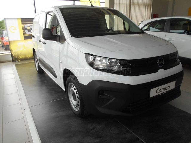 OPEL COMBO 1.5 DT L1H1 2.0t 3sz. 4 ajtó. 6 fokozatú manuális / kézi váltó Készletről azonna